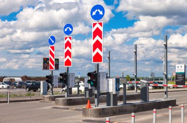 Denetim noktası tarafından terminal Samara Kurumoch AI otopark