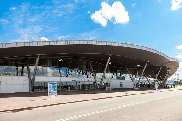 Ver en Samara Kurumoch Aeropuerto en verano día soleado — Foto de Stock