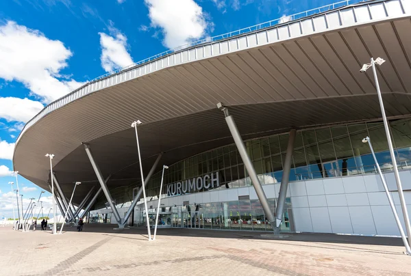 Ver en Samara Kurumoch Aeropuerto en verano día soleado — Foto de Stock