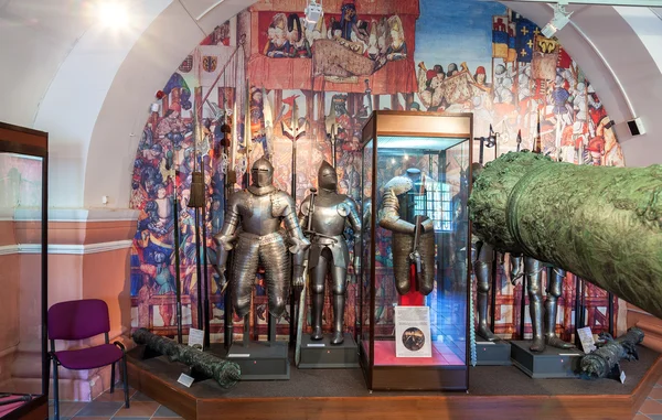 Interieur van een van de zalen van het Museum van de artillerie — Stockfoto