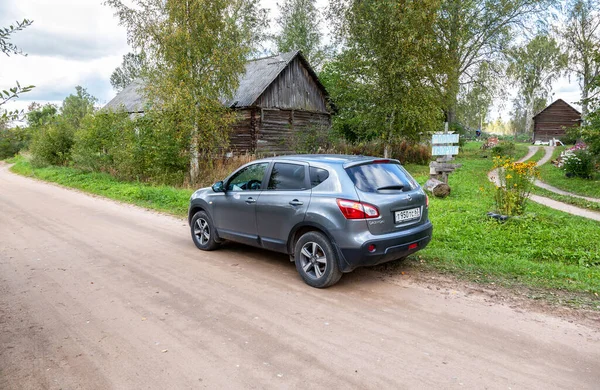 Region Nowgorod Russland September 2020 Nissan Qashqai Auf Dem Land — Stockfoto