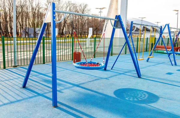 Samara Oroszország Október 2020 Játszótér Gyerekeknek Kerületben Swing Játék Pihenés — Stock Fotó