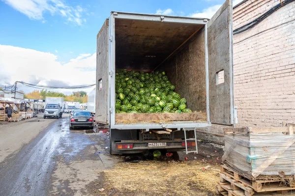 Samara Russland Oktober 2018 Frische Wassermelonen Auf Dem Örtlichen Bauernmarkt — Stockfoto