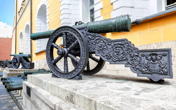 Vieux Canons Artillerie Bronze Russes Près Arsenal Kremlin Moscou Russie — Photo