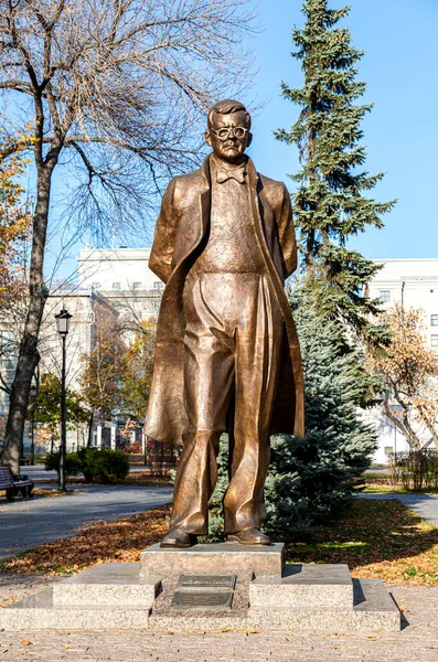 Samara Russia October 2020 Bronze Monument Soviet Composer Dmitry Shostakovich — Stock Photo, Image