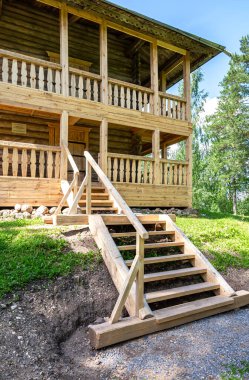 Konchansko-Suvorovskoe, Rusya - 6 Ağustos 2020: Borovichi yakınlarındaki House-Museum of Generalissimo Alexander Suvorov yazlık evi