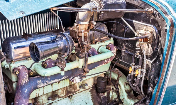 Old Rusty Car Engine Retro Vehicle — Stock Photo, Image