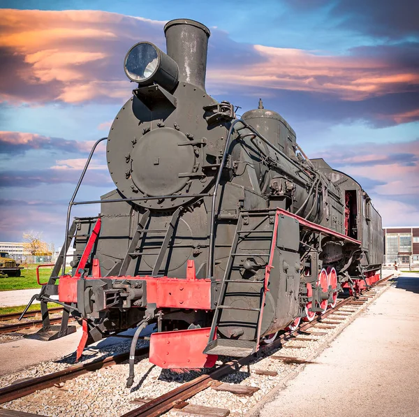 Retro Schwarze Dampflokomotive Depot — Stockfoto