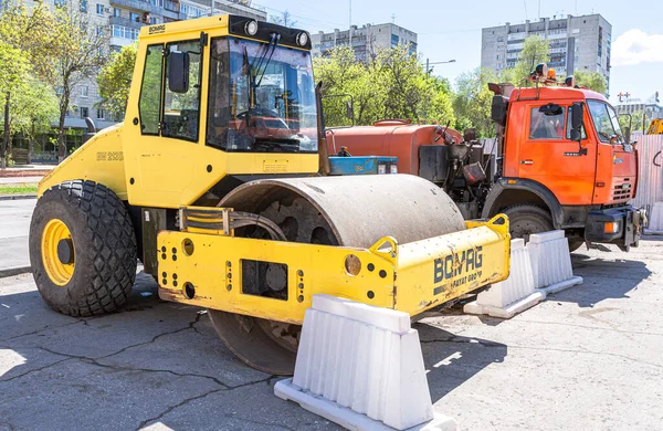 Samara Rússia Maio 2017 Rolo Estrada Construção Uma Nova Estrada — Fotografia de Stock