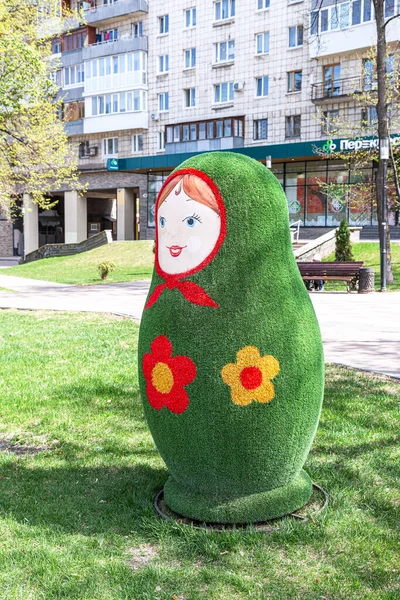 Samara Russland Mai 2021 Landschaftsskulptur Form Einer Matrjoschka Puppe Auf — Stockfoto
