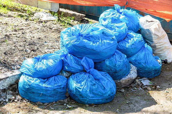 Пластиковые Мешки Мусора Сложенные Кучу Концепция Окружающей Среды Экологии — стоковое фото