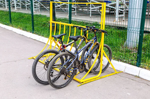 Samara Rusia Mayo 2021 Bicicletas Estacionamiento Para Bicicletas — Foto de Stock