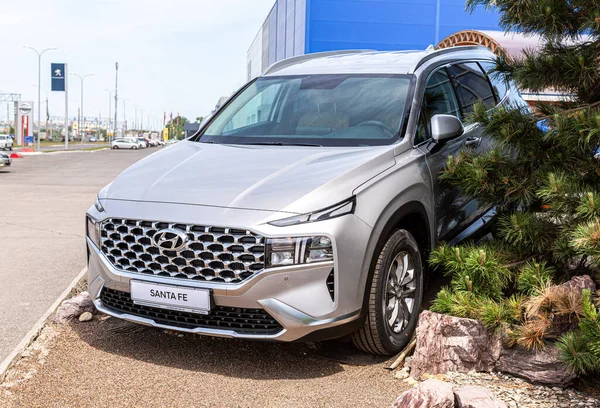 Samara Russia May 2021 New Hyundai Santa Vehicle Next Showroom — Fotografia de Stock