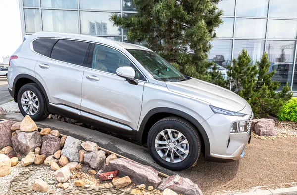 Samara Russia May 2021 New Hyundai Santa Vehicle Next Showroom — Stok fotoğraf