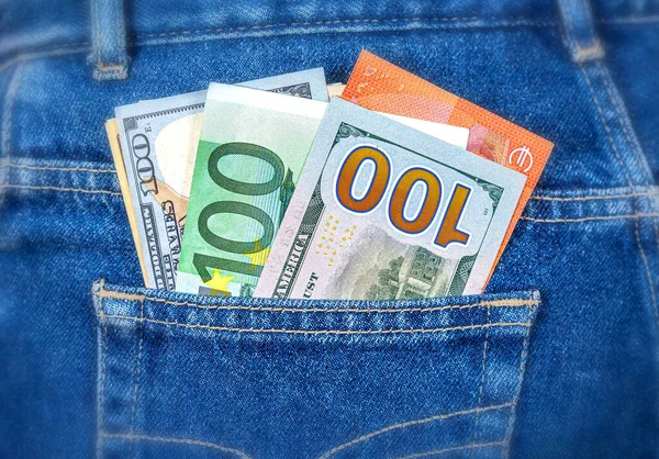 Varie Banconote Euro Valuta Americana Che Spuntano Dalla Tasca Dei — Foto Stock