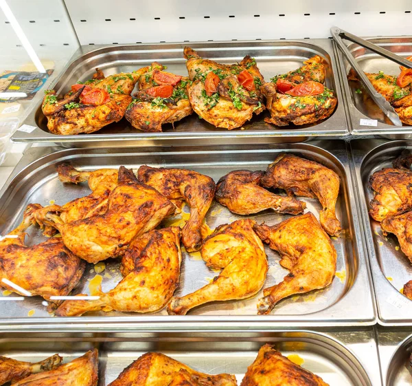 Samara Russia September 2021 Showcase Tasty Grilled Chicken Meat Chain — Stock Photo, Image
