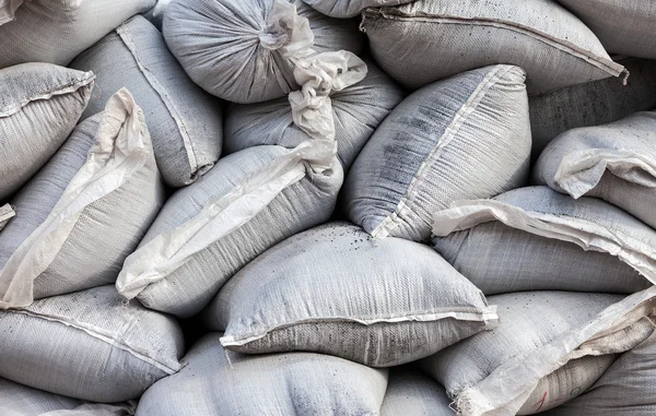 Pared de sacos de arena para defensa contra inundaciones o uso militar —  Fotos de Stock