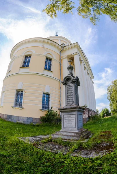 Tempel av uppståndelsen i byn Selco-Karelska, Tve — Stockfoto