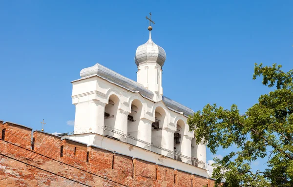 Bell tower of St. Sophia Cathedral in Velikiy Novgorod, Russia — Stock Photo, Image