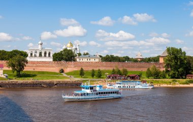 River cruise yolcu katamaran demirli Volkhov üzerinde nehir