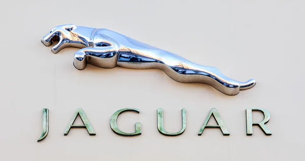 Jaguar sinal de concessionária — Fotografia de Stock