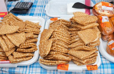 İştah açıcı kızarmış krep krep hafta sırasında Satılık hazır