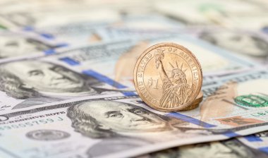 Bir Amerikan Doları jeton banknotlar üzerinde kapat