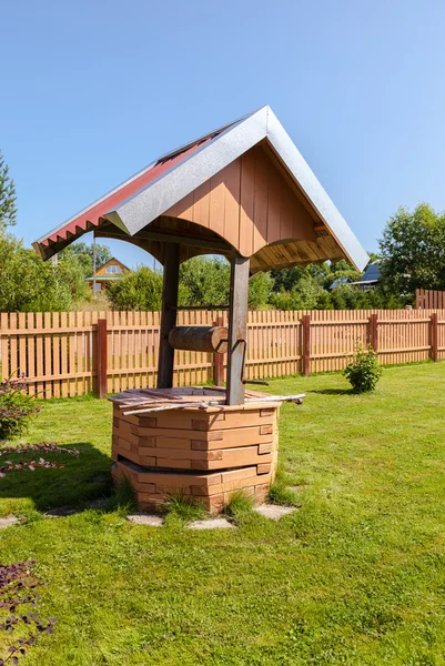 Countryside water well on a sunny summer day — Stock Photo, Image