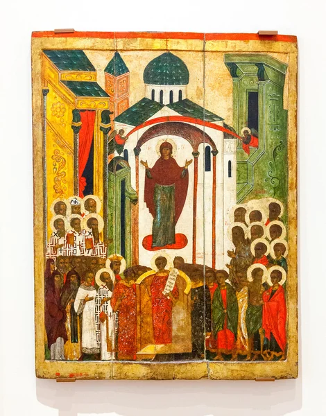 Античная русская православная икона Покрова Пресвятой Богородицы — стоковое фото