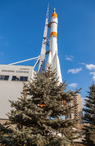 Real "Soyuz" type rocket as monument — Stock Photo, Image