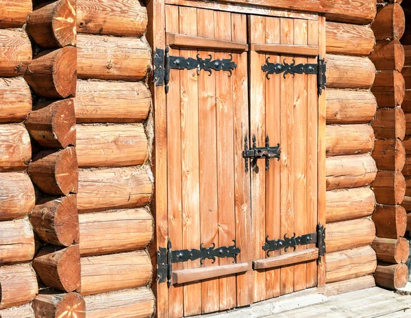 Traditional russian wooden gate — Stock Photo, Image