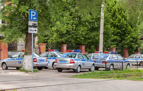 Russian patrol vehicles of the State Automobile Inspectorate on — Stock Photo, Image