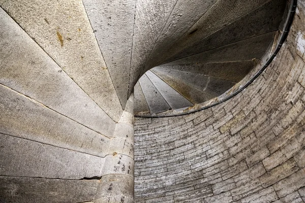 Detail of a stone spiral staircase in an old castle — Stock Photo, Image