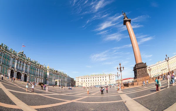 Fisheye view of Saint Petersburg. The Alexander Column at the Pa — Stock Photo, Image