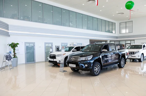 Dentro do escritório do revendedor oficial Toyota — Fotografia de Stock