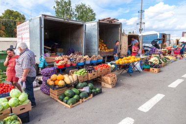 Taze sebze ve meyve satışı itibariyle yerel çiftçilere m hazır