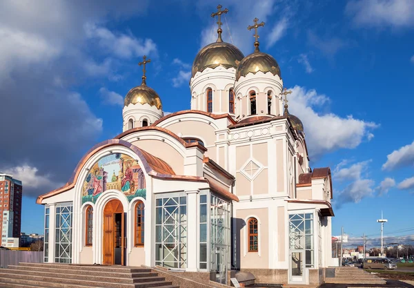 O templo em honra da Anunciação em Samara, Rússia — Fotografia de Stock