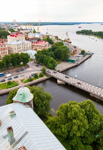 Вид сверху на Старый город с смотровой площадки Выборга — стоковое фото