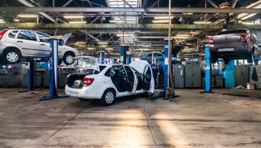 İçinde servis istasyonu resmi satıcısı otomatik olarak onarma
