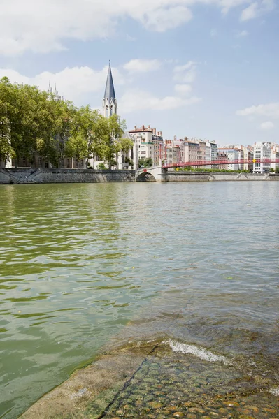 France, Lyon - August 3, 2013: View of the embankment of Lyon — Stock Photo, Image