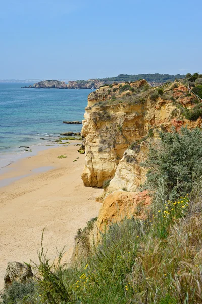 Una vista desde arriba a la Praia da Rocha, Algarve —  Fotos de Stock