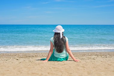 Uzun saçlı esmer çevirdim