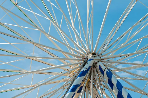 Partie d'une grande roue moderne — Photo