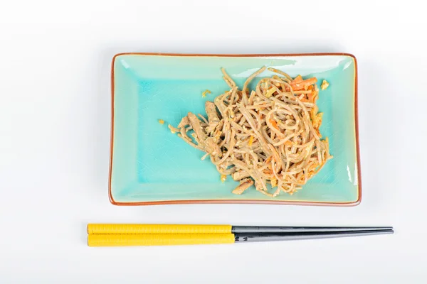 Macarrão China com legumes e carne — Fotografia de Stock