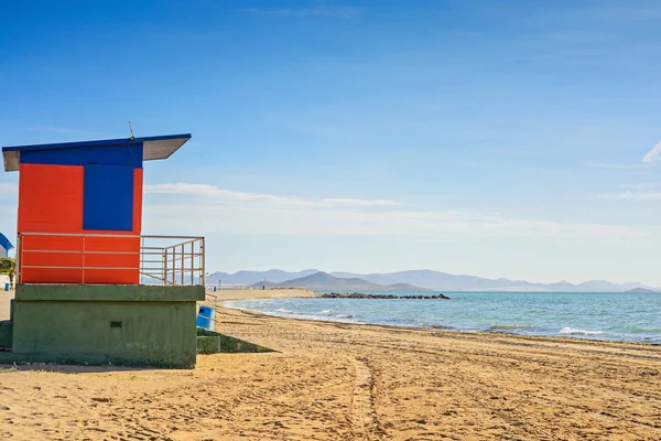 Vaktmästarens hus på stranden — Stockfoto