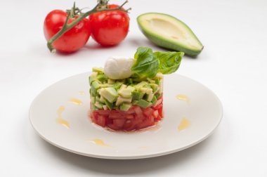 plaka üzerinde salata