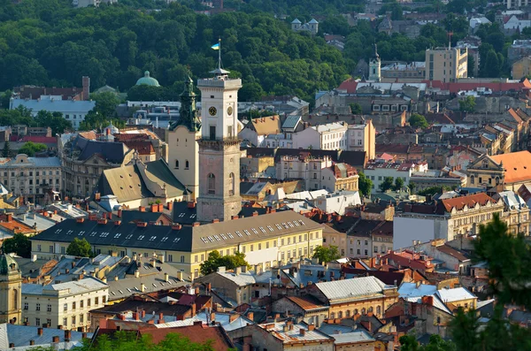 Historiska staden centrerar av Lviv — Stockfoto