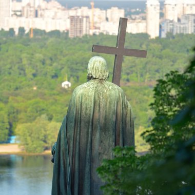 Vladimir Veliky Kiev anıt