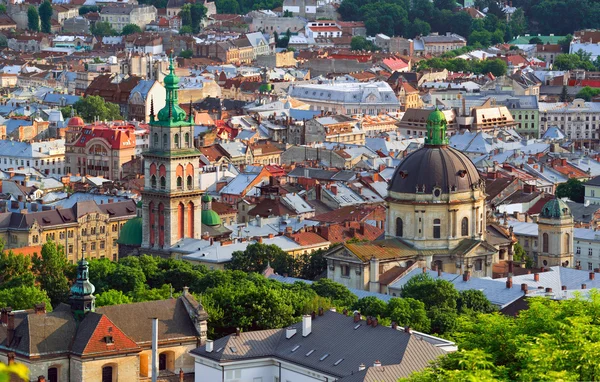 Město Lvov večer — Stock fotografie