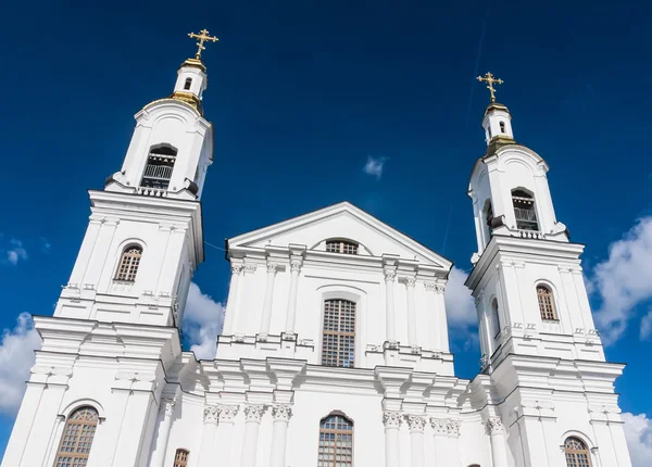 Heilige veronderstelling kathedraal, vitebsk, Wit-Rusland — Stockfoto